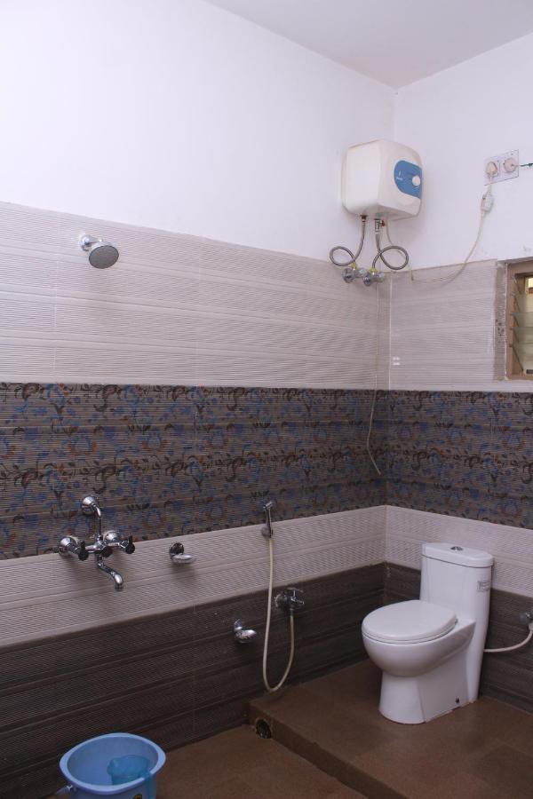 Chetan Inn Hotel Bhuvanéšvar Exteriér fotografie