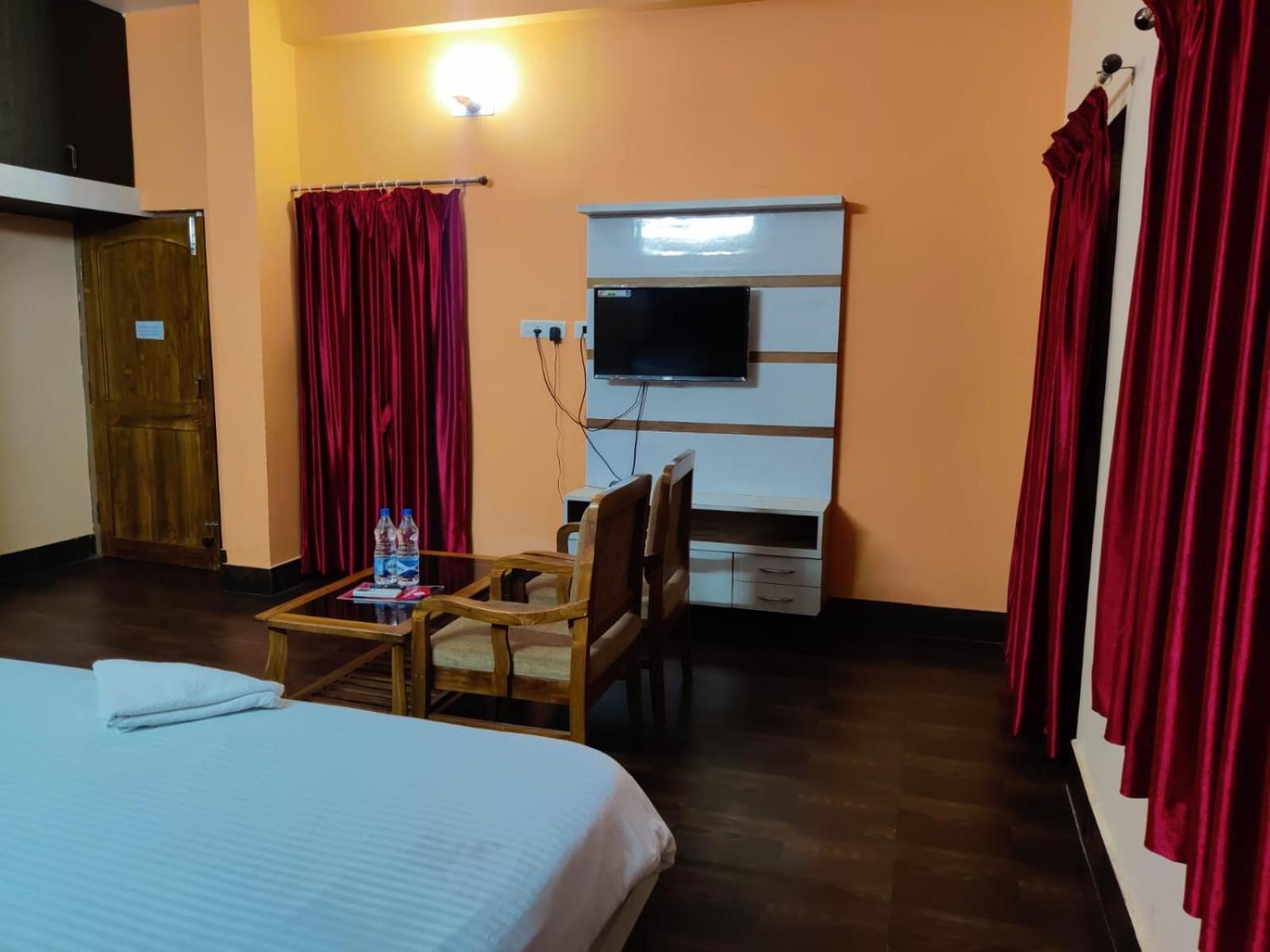 Chetan Inn Hotel Bhuvanéšvar Exteriér fotografie